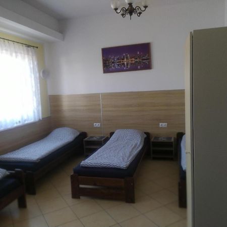 Pokoje Goscinne Z Lazienkami Przy Wroclawiu, Darmowy Parking Dlugoleka  Luaran gambar