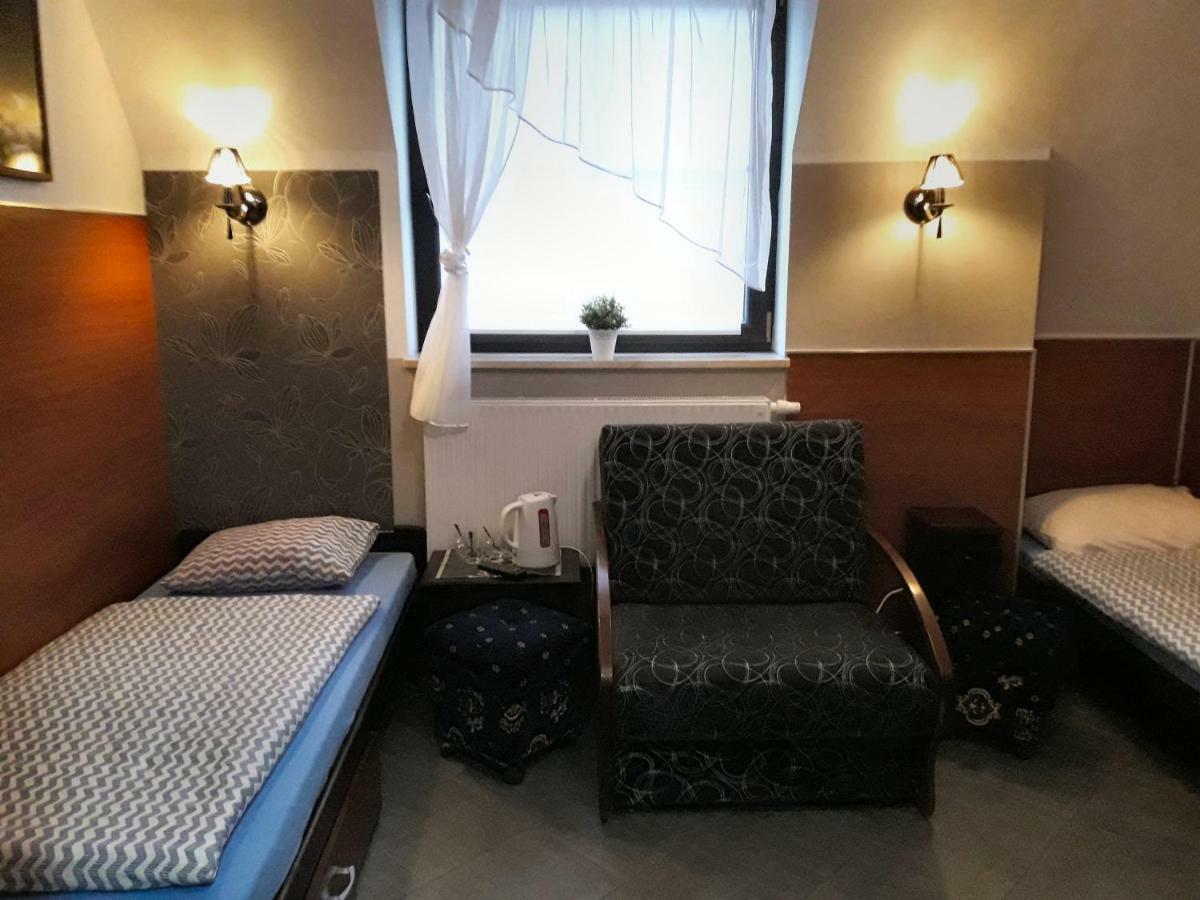 Pokoje Goscinne Z Lazienkami Przy Wroclawiu, Darmowy Parking Dlugoleka  Luaran gambar